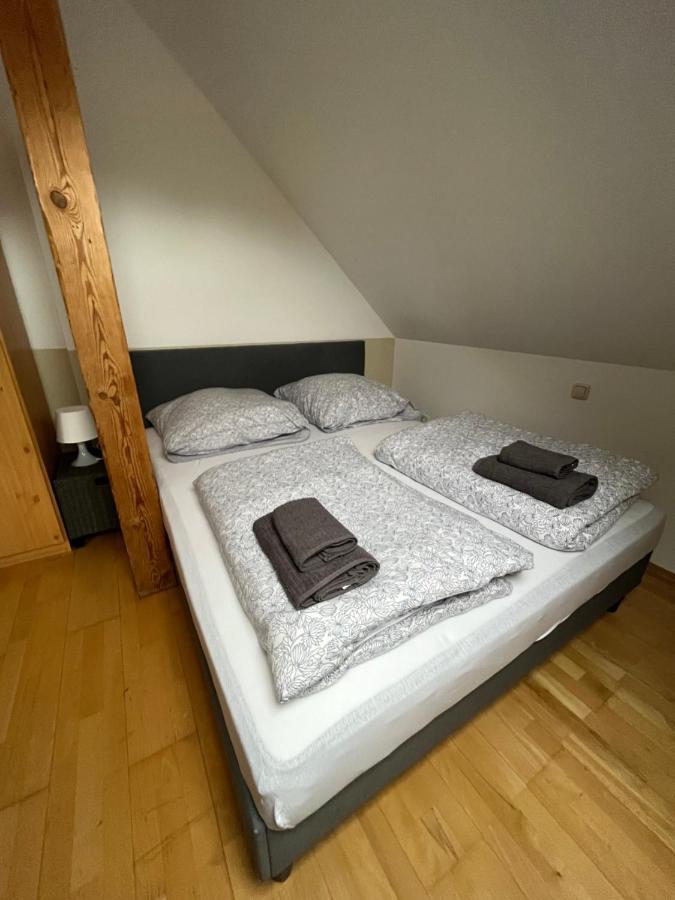 Doppelzimmer, Tv- Bad, Kuehlschrank- Parkplatz-17 Meine Exterior photo